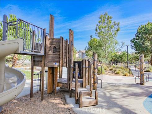 121  Dolores  , Irvine, CA