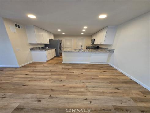 22  Exeter  23 , Irvine, CA