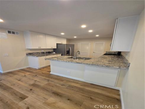 22  Exeter  23 , Irvine, CA