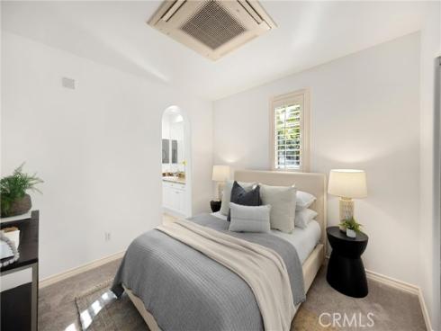 34  Tall Hedge  , Irvine, CA