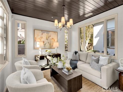 34  Tall Hedge  , Irvine, CA