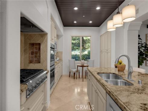 34  Tall Hedge  , Irvine, CA