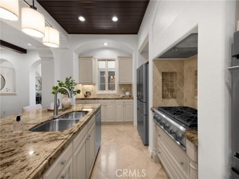 34  Tall Hedge  , Irvine, CA