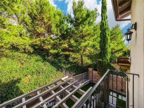 34  Tall Hedge  , Irvine, CA