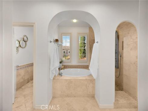 34  Tall Hedge  , Irvine, CA