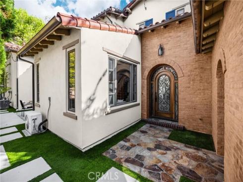 34  Tall Hedge  , Irvine, CA