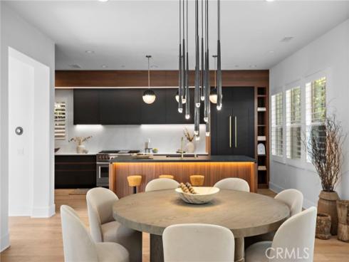 51  Fenway  , Irvine, CA