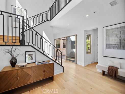 51  Fenway  , Irvine, CA