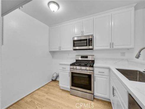 400  Orange Blossom  127 , Irvine, CA