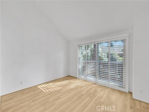 400  Orange Blossom  127 , Irvine, CA