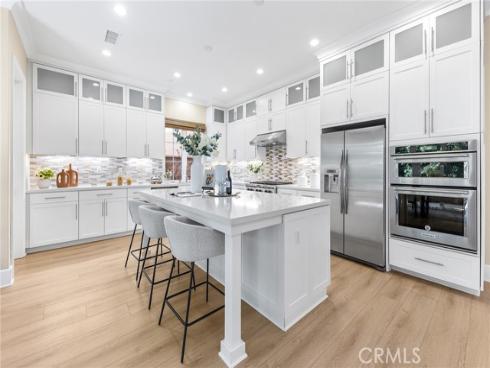 51  Thoroughbred  , Irvine, CA