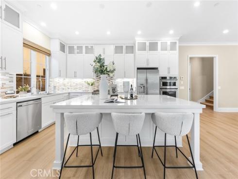 51  Thoroughbred  , Irvine, CA