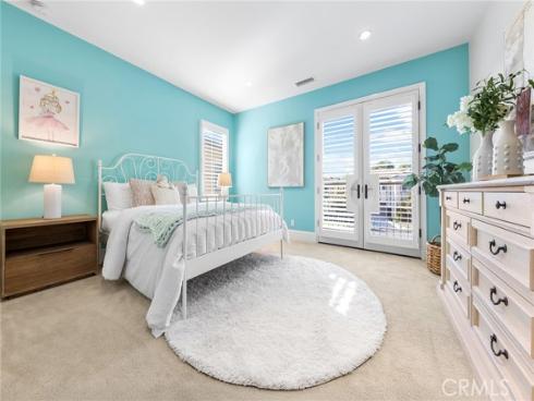 51  Thoroughbred  , Irvine, CA