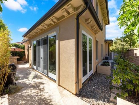 51  Thoroughbred  , Irvine, CA