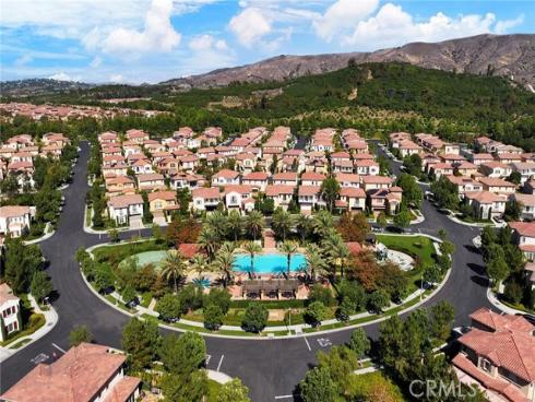 51  Thoroughbred  , Irvine, CA