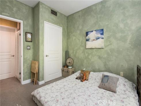 2235  Watermarke  , Irvine, CA