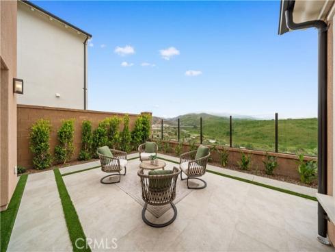 122  Mossvine  , Irvine, CA