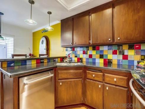 220  Lemon Grove  , Irvine, CA