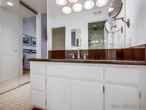 220  Lemon Grove  , Irvine, CA