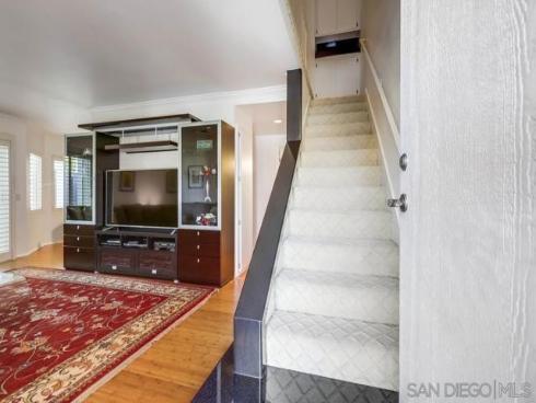 220  Lemon Grove  , Irvine, CA