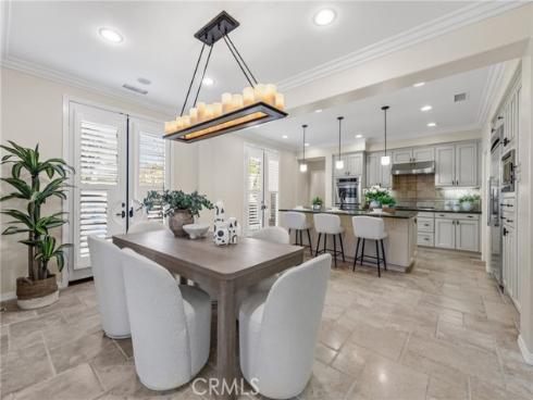 35  Twin Gables  , Irvine, CA