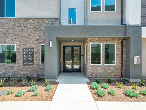 491  Mulligan  , Irvine, CA