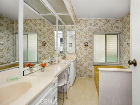 5200  Irvine  360  Boulevard, Irvine, CA