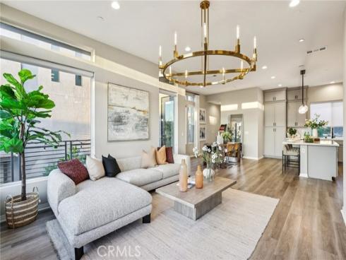 156  Keeper  , Irvine, CA