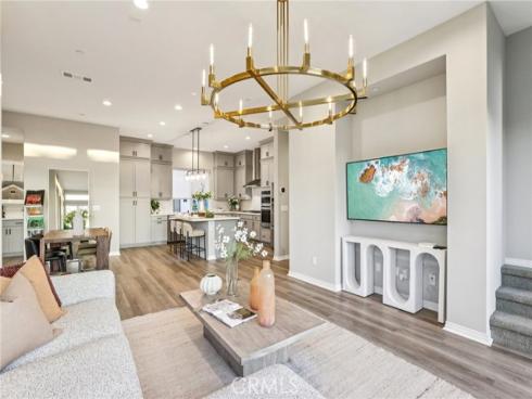 156  Keeper  , Irvine, CA