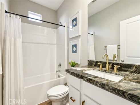 156  Keeper  , Irvine, CA