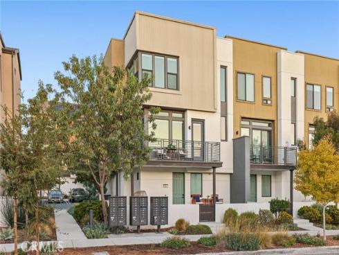 156  Keeper  , Irvine, CA