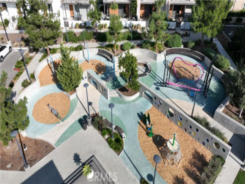 156  Keeper  , Irvine, CA