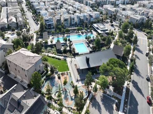 156  Keeper  , Irvine, CA