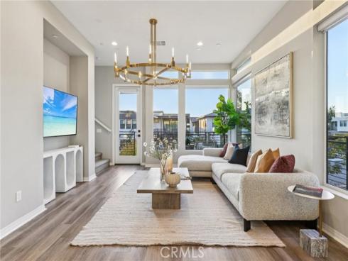 156  Keeper  , Irvine, CA