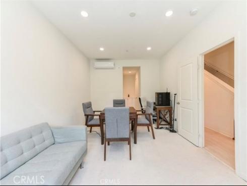 175  Frame  , Irvine, CA