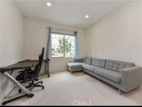 175  Frame  , Irvine, CA