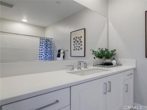 194  Billings  , Irvine, CA