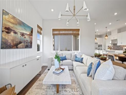 194  Billings  , Irvine, CA