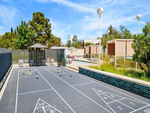 194  Billings  , Irvine, CA