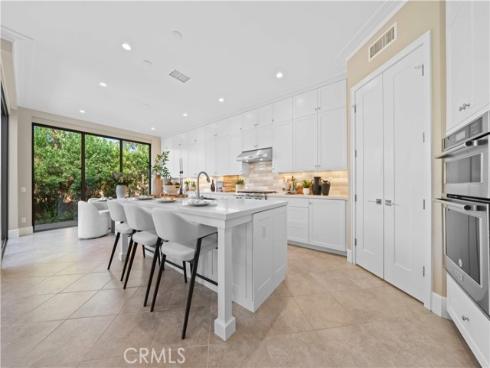 100  Viano  , Irvine, CA