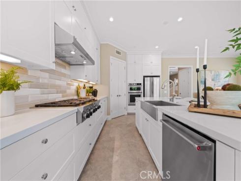 100  Viano  , Irvine, CA