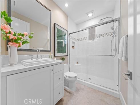 100  Viano  , Irvine, CA