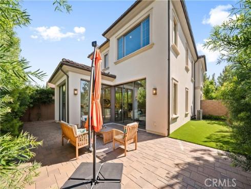 100  Viano  , Irvine, CA