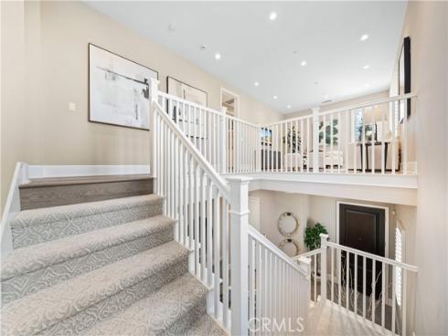 100  Viano  , Irvine, CA