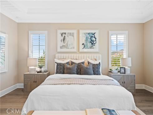 100  Viano  , Irvine, CA