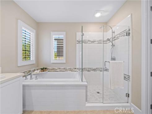 100  Viano  , Irvine, CA