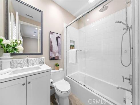 100  Viano  , Irvine, CA