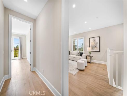 100  Viano  , Irvine, CA