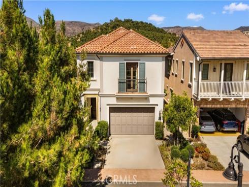 100  Viano  , Irvine, CA