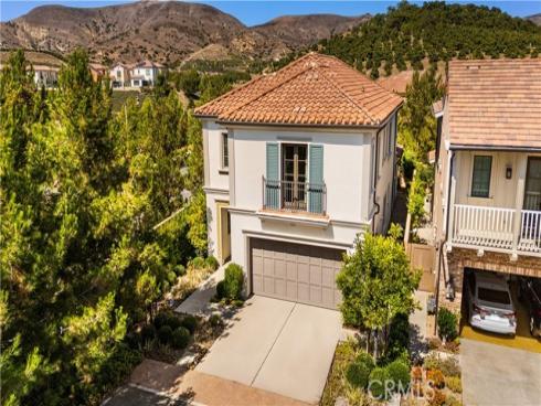 100  Viano  , Irvine, CA